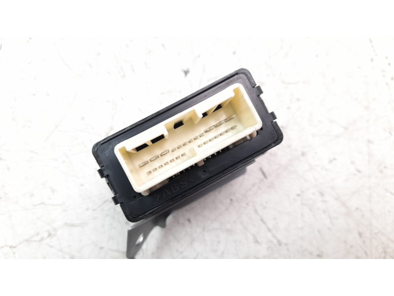 Recambio de modulo electronico para toyota prius+ advance referencia OEM IAM 8594047040  
