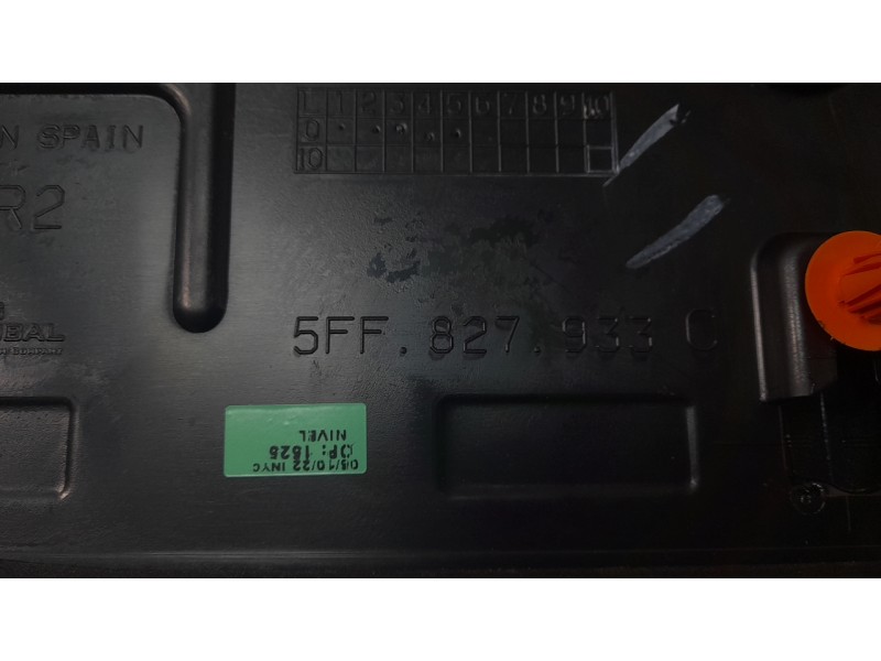 Recambio de aleron trasero para cupra formentor 1.5 tsi referencia OEM IAM 5FF827933C  