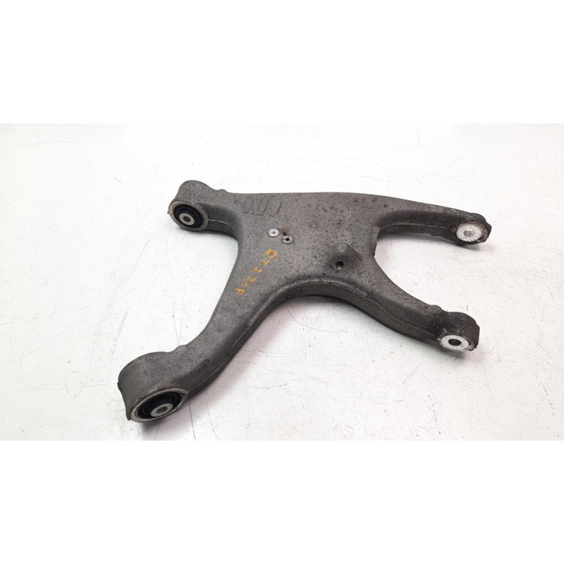 Recambio de brazo suspension inferior trasero izquierdo para audi a4 ber. (b8) e referencia OEM IAM 8K0505311J  ZWTAU009