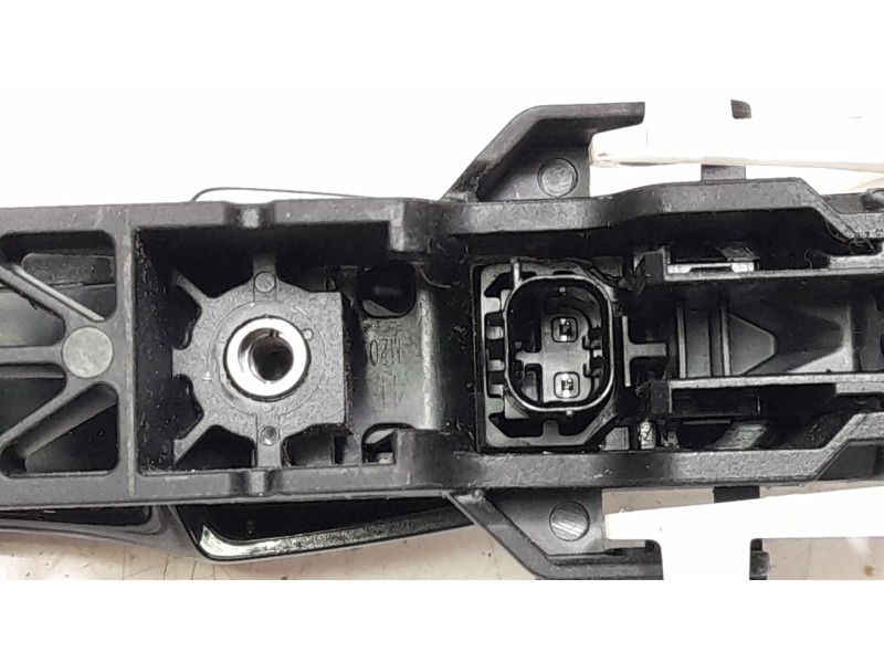 Recambio de maneta exterior delantera izquierda para toyota yaris cross hybrid 2wd active tech referencia OEM IAM 6921102935  