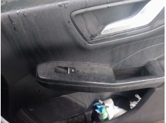 MANDO ELEVALUNAS DELANTERO DERECHO 