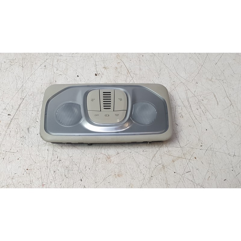 Recambio de luz interior delantera central para citroën jumper furgon 3.5 l3 h2 bluehdi 14 s&s 6v referencia OEM IAM 07357716450