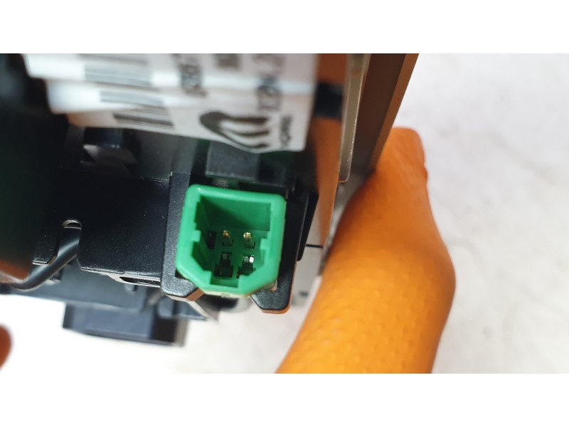 Recambio de luz interior delantera central para citroën jumper furgon 3.5 l3 h2 bluehdi 14 s&s 6v referencia OEM IAM 07357716450