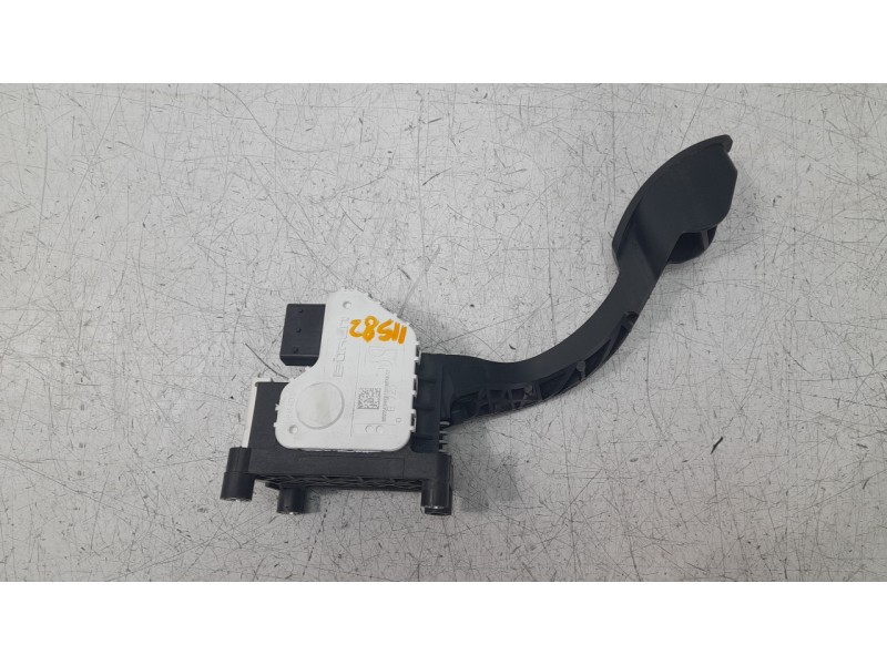Recambio de potenciometro pedal para fiat 500 referencia OEM IAM 51942423  