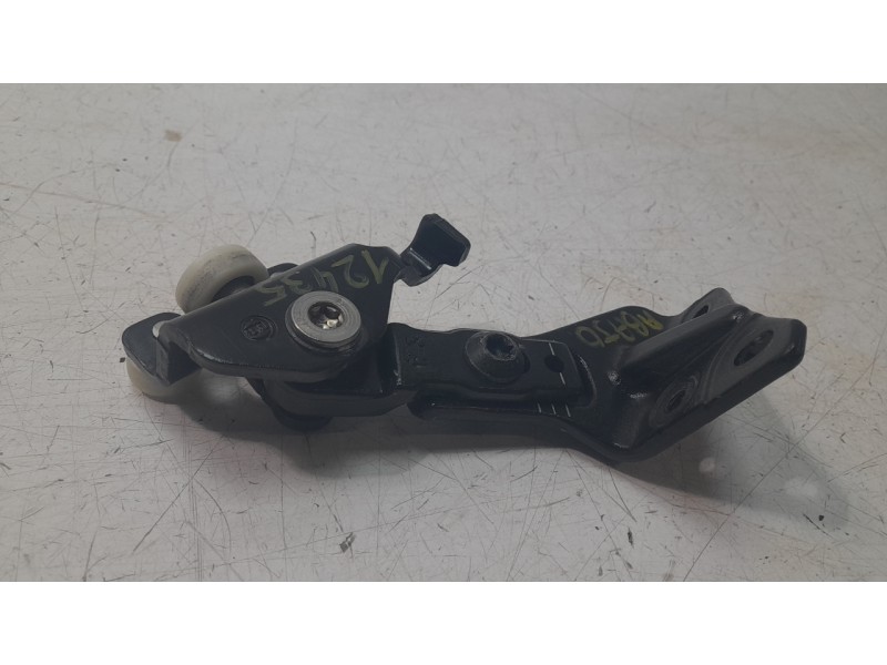Recambio de soporte / guia puerta corredera para citroën jumper furgon 3.5 l3 h2 bluehdi 14 s&s 6v referencia OEM IAM 1616813480