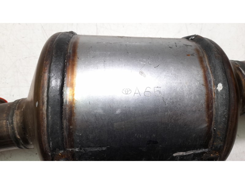 Recambio de catalizador para toyota yaris cross hybrid 2wd active tech referencia OEM IAM A65  