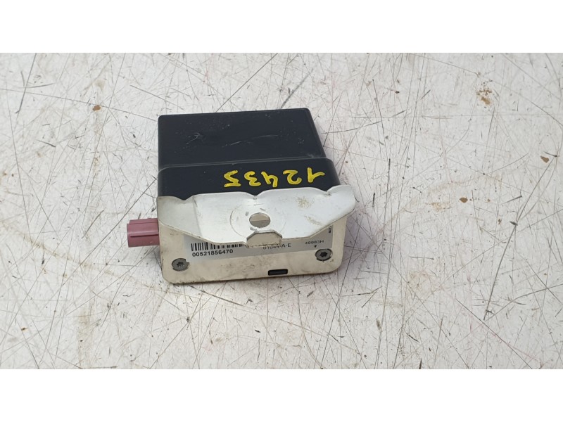 Recambio de caja reles / fusibles para citroën jumper furgon 3.5 l3 h2 bluehdi 14 s&s 6v referencia OEM IAM 00521856470  