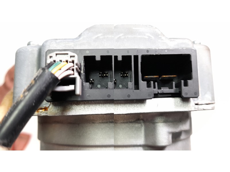 Recambio de columna direccion para toyota yaris cross hybrid 2wd active tech referencia OEM IAM 4520A0D620 452500DG00 