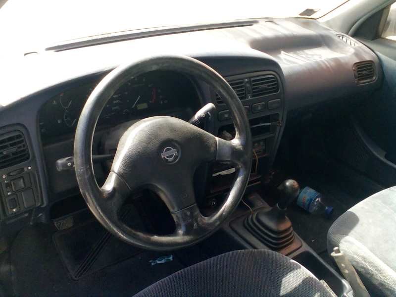 nissan primera berl./familiar (p10/w10) del año 1992