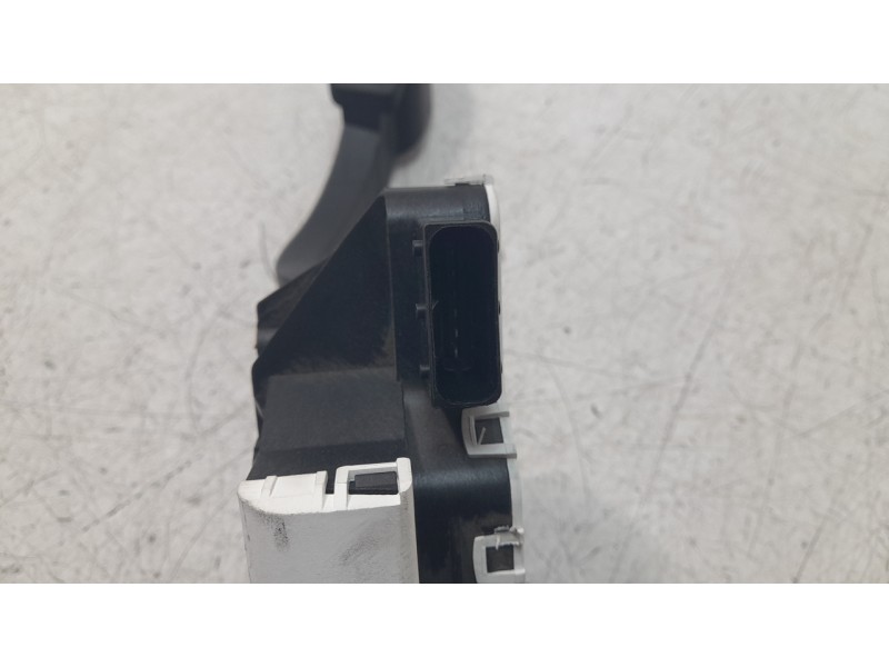 Recambio de potenciometro pedal para fiat 500 referencia OEM IAM 51942423  