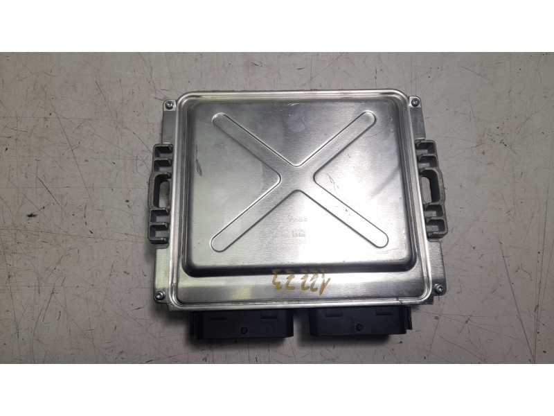 Recambio de centralita motor uce para renault captur ii (hf_) tce 160 (hfn1) referencia OEM IAM 169102939R 616000713 