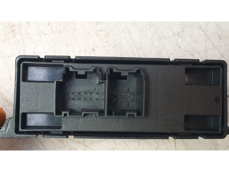 Recambio de caja reles / fusibles para citroën jumper furgon 3.5 l3 h2 bluehdi 14 s&s 6v referencia OEM IAM 00521839170  