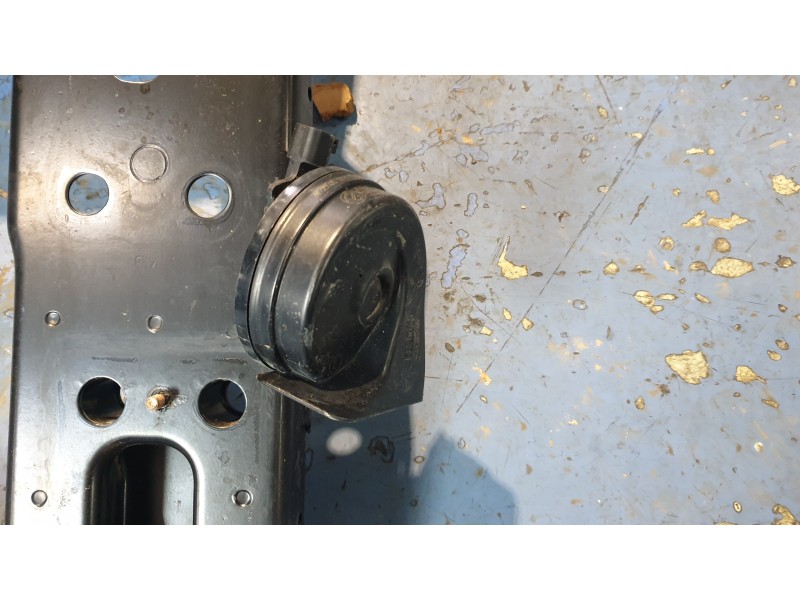 Recambio de panel frontal para jeep renegade suv (bu, b1, bv) 1.6 referencia OEM IAM 51960146  