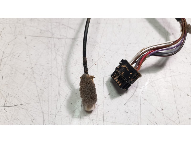 Recambio de retrovisor izquierdo para volkswagen amarok referencia OEM IAM 2HH857501  