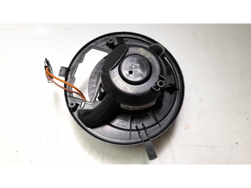 Recambio de ventilador calefaccion para audi q3 (8ug) attraction quattro referencia OEM IAM 1K1820015Q  
