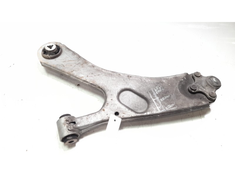 Recambio de brazo suspension inferior delantero derecho para peugeot 2008 (p1) allure referencia OEM IAM 9831682780  