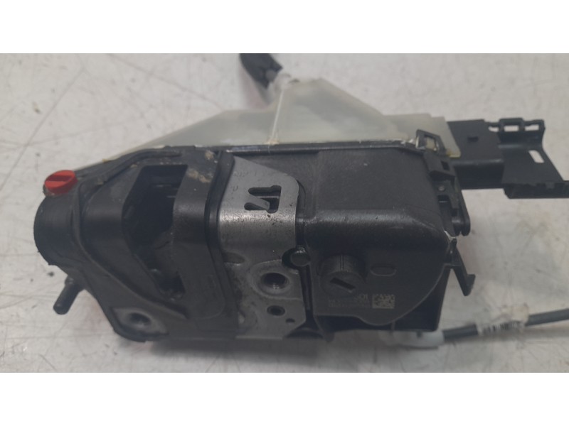 Recambio de cerradura puerta trasera izquierda para peugeot 2008 (p1) allure referencia OEM IAM 9844443280  