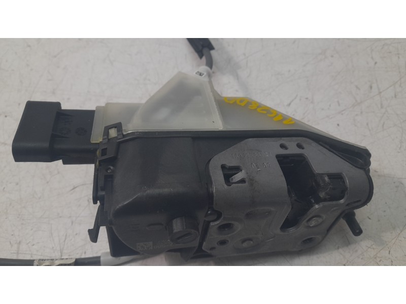Recambio de cerradura puerta delantera derecha para peugeot 2008 (p1) allure referencia OEM IAM 9844442480  