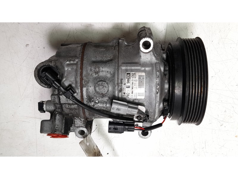 Recambio de compresor aire acondicionado para renault megane iv hatchback (b9a/m/n_) 1.5 dci 110 (b9a3) referencia OEM IAM 92600