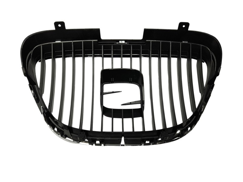 Recambio de rejilla delantera para seat leon (1p1) referencia OEM IAM 5P08536519B9 107212105 107212105/ST3202001