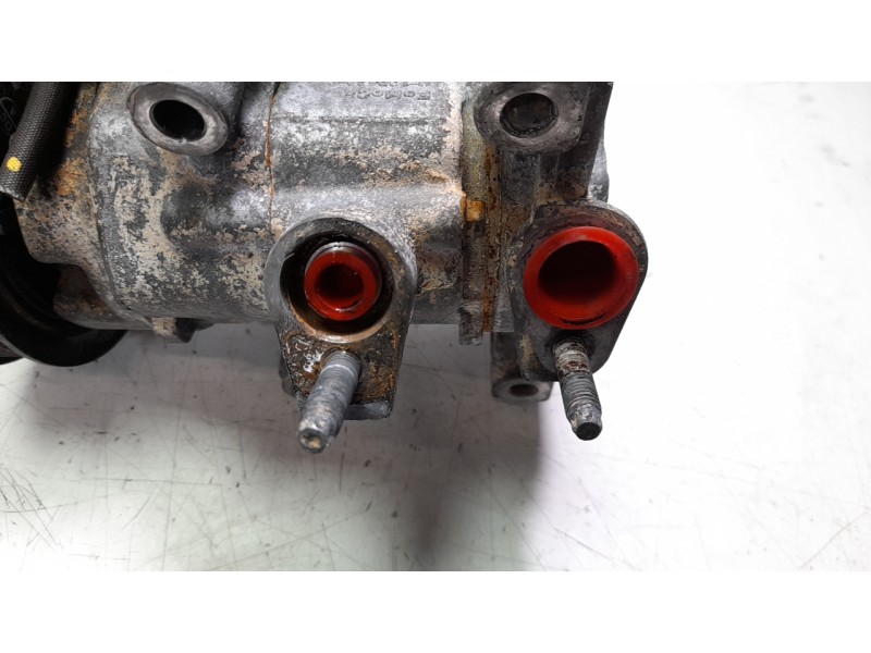 Recambio de compresor aire acondicionado para ford transit courier b460 furgoneta/monovolumen 1.5 tdci referencia OEM IAM 201640