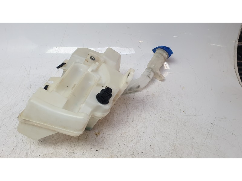 Recambio de deposito limpia para audi q3 (8ug) attraction quattro referencia OEM IAM 8U0955453Q  KZSAU002