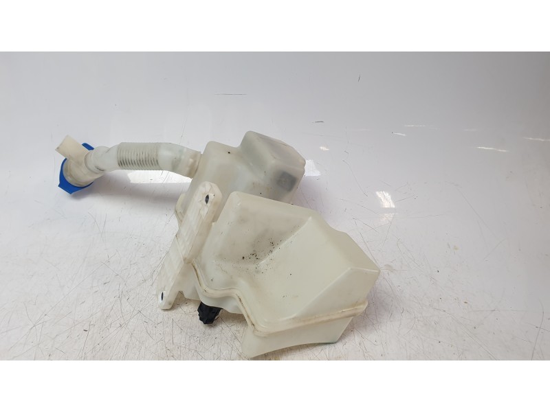 Recambio de deposito limpia para audi q3 (8ug) attraction quattro referencia OEM IAM 8U0955453Q  KZSAU002