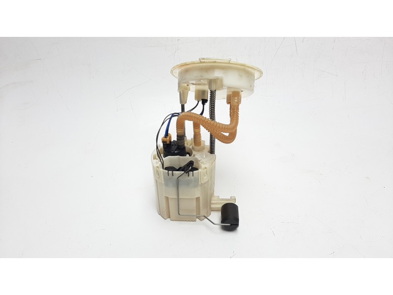 Recambio de bomba combustible para bmw serie 1 lim. (f20) 1.6 turbodiesel referencia OEM IAM 16117243972 0580204019 