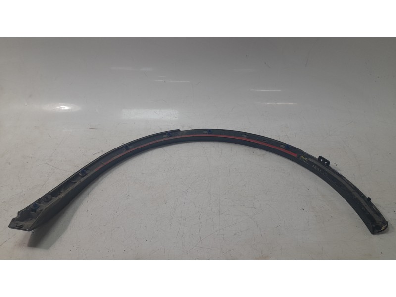 Recambio de aletin trasero derecho para audi q3 (8ug) attraction quattro referencia OEM IAM 8U0853818  AD8121583/A2016306