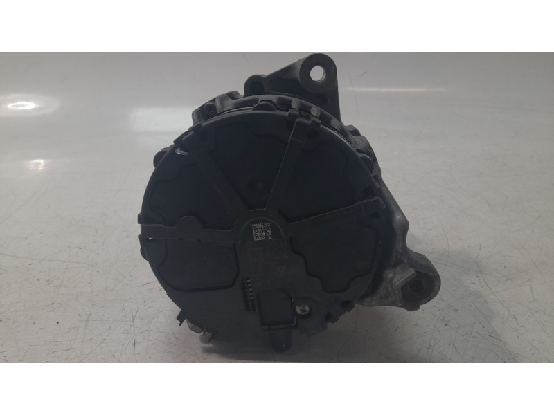 Recambio de alternador para bmw serie 8 coupe (g15) 840d xdrive referencia OEM IAM 12318571358  ALF620A01