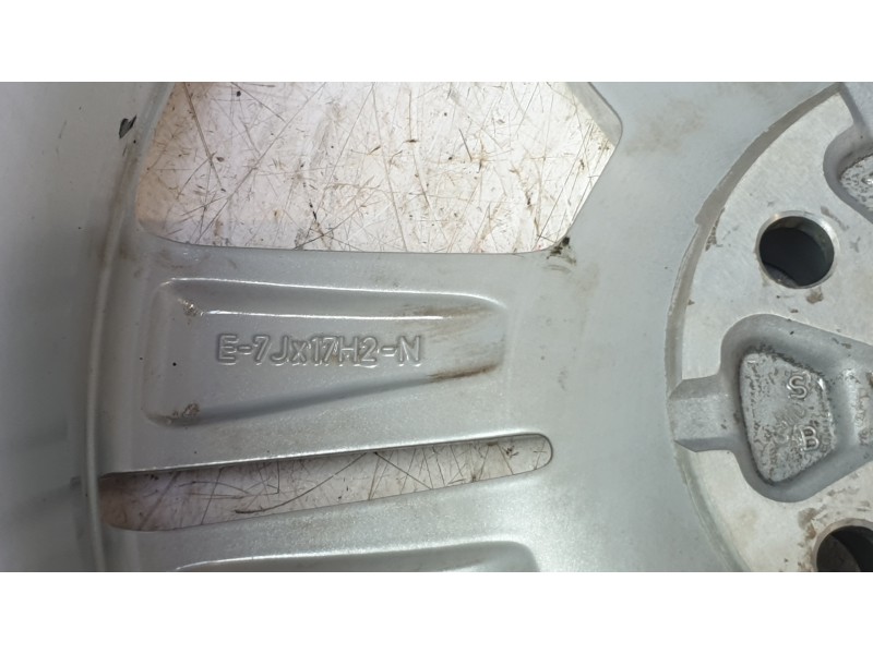 Recambio de llanta para audi q2 (gab, gag) 30 tdi referencia OEM IAM 81A601025AJ  