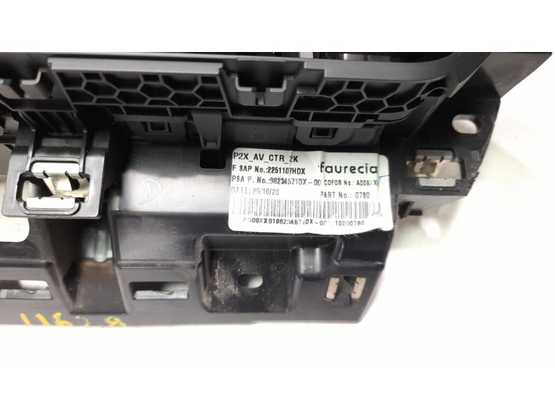 Recambio de aireador central para peugeot 2008 (p1) allure referencia OEM IAM 9823457080 9823457180 