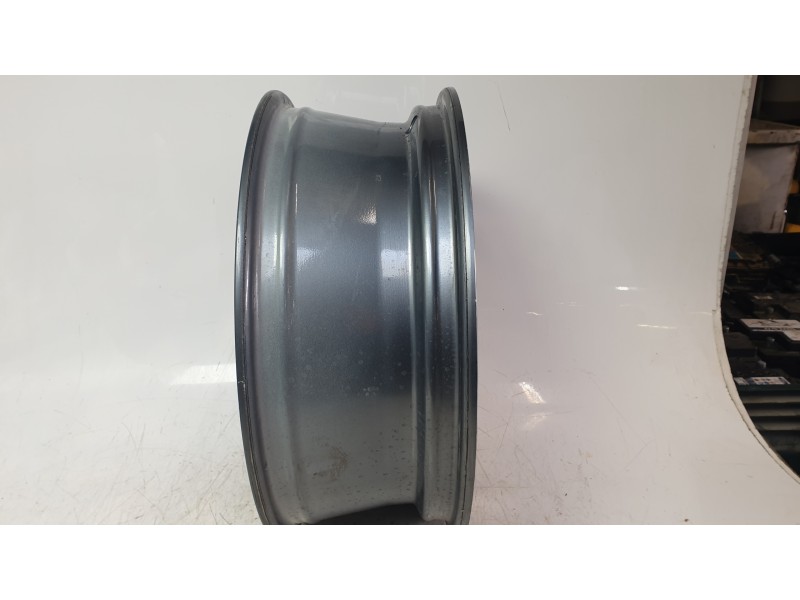 Recambio de llanta para swm g01 1.5 referencia OEM IAM 310110  