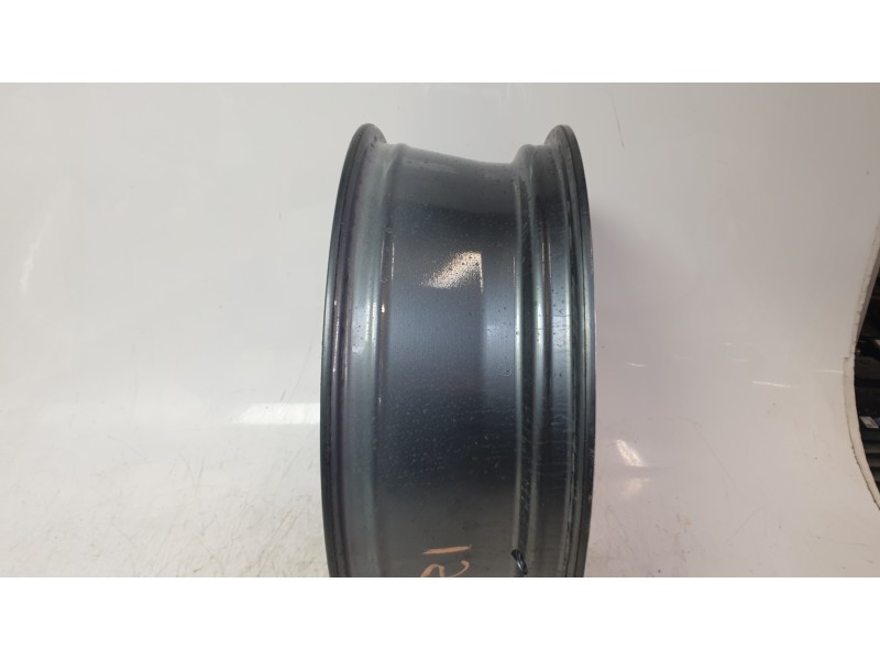 Recambio de llanta para swm g01 1.5 referencia OEM IAM 310110  