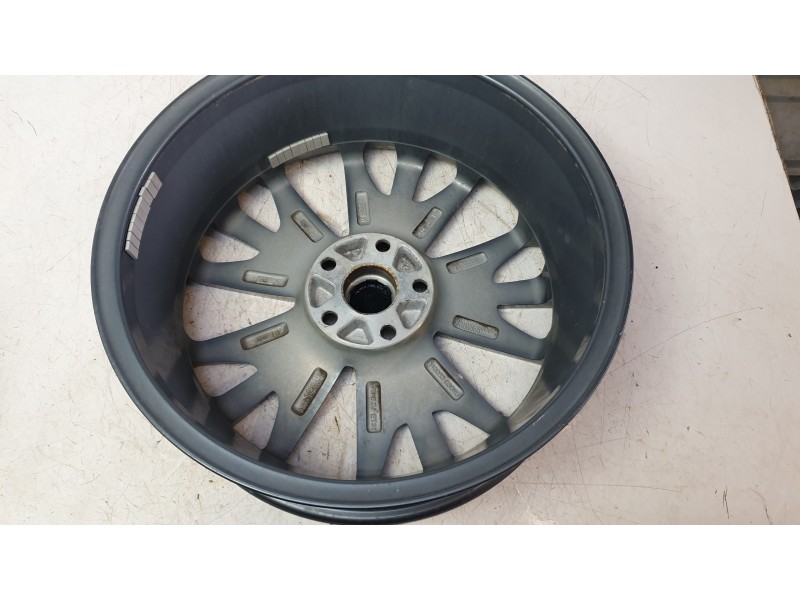 Recambio de llanta para swm g01 1.5 referencia OEM IAM 310110  