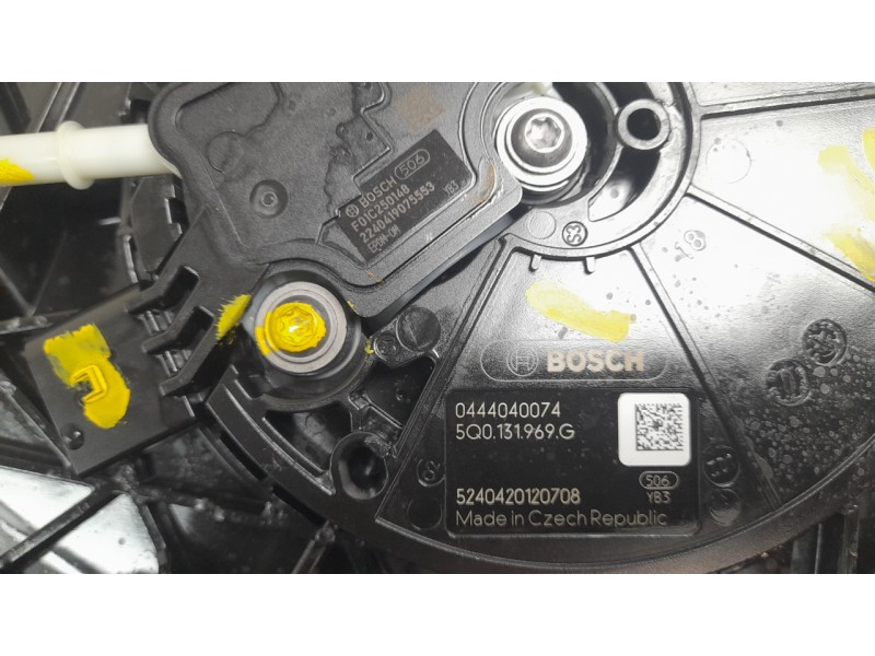 Recambio de deposito adblue para volkswagen t-roc (a11, d11) 2.0 tdi referencia OEM IAM 5WA131877R 5WA131877 