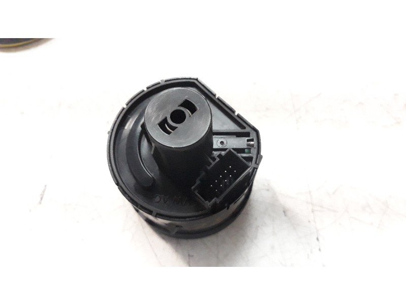 Recambio de mando luces para volkswagen polo 1.0 tsi referencia OEM IAM 5G0941431S  