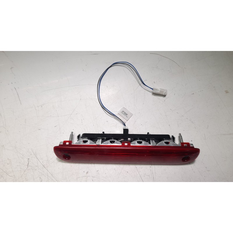 Recambio de luz central de freno para citroën jumper furgon 3.5 l3 h2 bluehdi 14 s&s 6v referencia OEM IAM 1340670080  