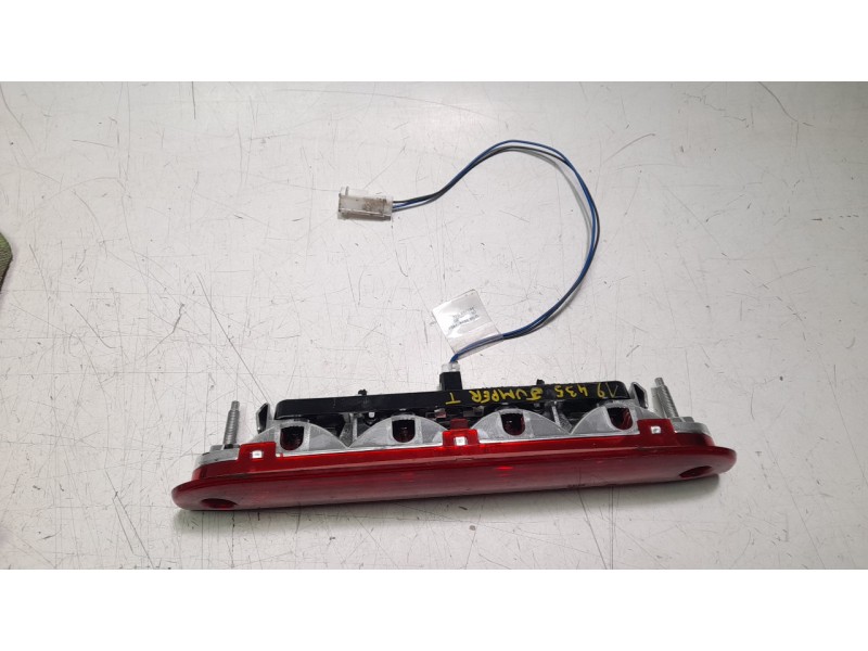 Recambio de luz central de freno para citroën jumper furgon 3.5 l3 h2 bluehdi 14 s&s 6v referencia OEM IAM 1340670080  