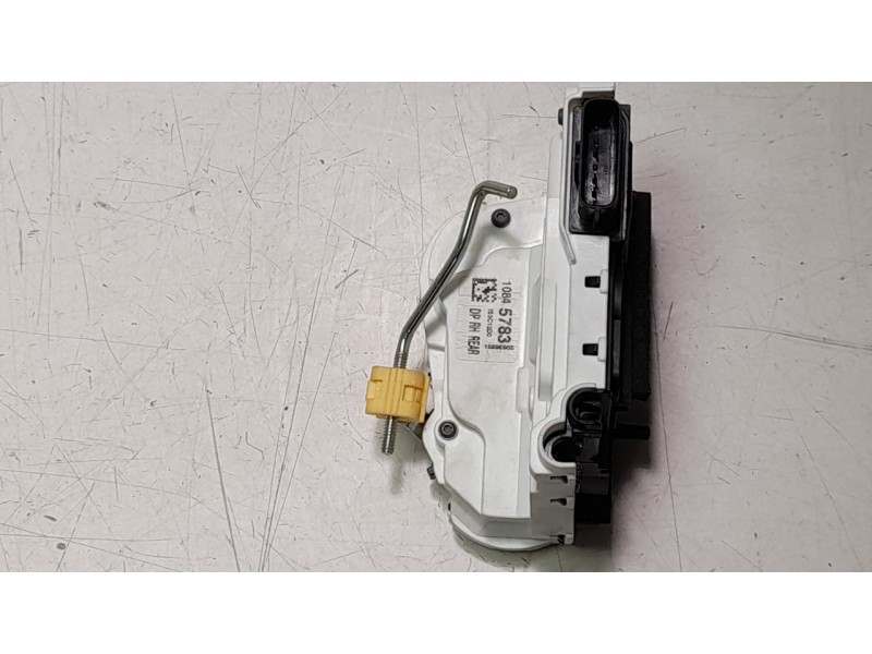 Recambio de cerradura puerta trasera derecha para mg zs suv (azs1) 1.5 vti referencia OEM IAM 10845783  