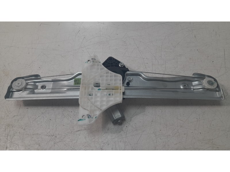 Recambio de elevalunas trasero derecho para mg zs suv (azs1) 1.5 vti referencia OEM IAM 10233938  