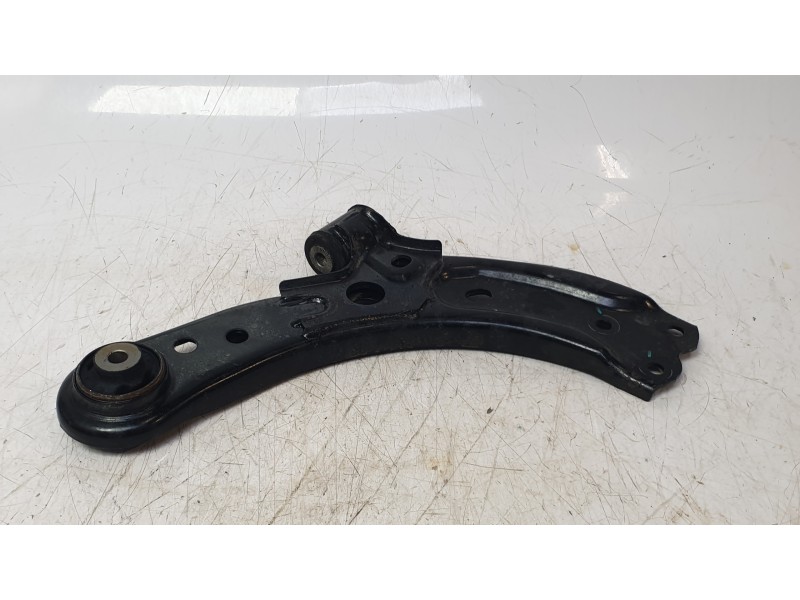 Recambio de brazo suspension inferior delantero derecho para dacia duster (hs_) 1.2 tce 125 referencia OEM IAM 54 50 012 25R  