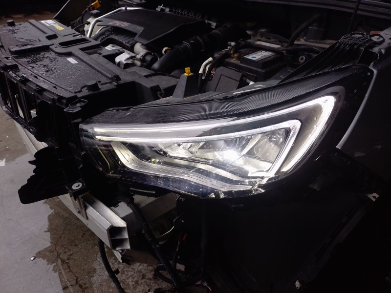Recambio de faro izquierdo para opel grandland / grandland x (a18, p1uo) 1.2 (75) referencia OEM IAM   