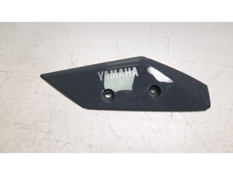 Recambio de moldura para yamaha x-max 125 referencia OEM IAM B74F151300  