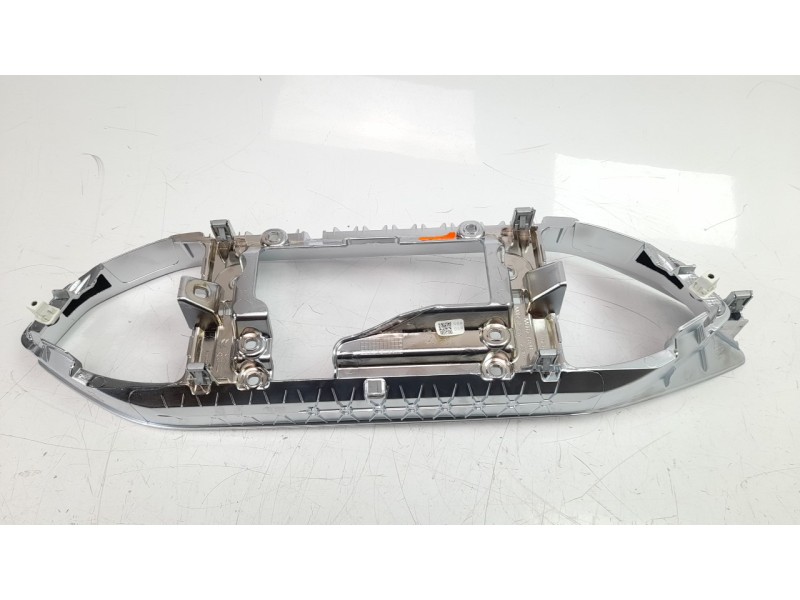 Recambio de moldura para peugeot 308 1.2 12v e-thp referencia OEM IAM 98075499VV  