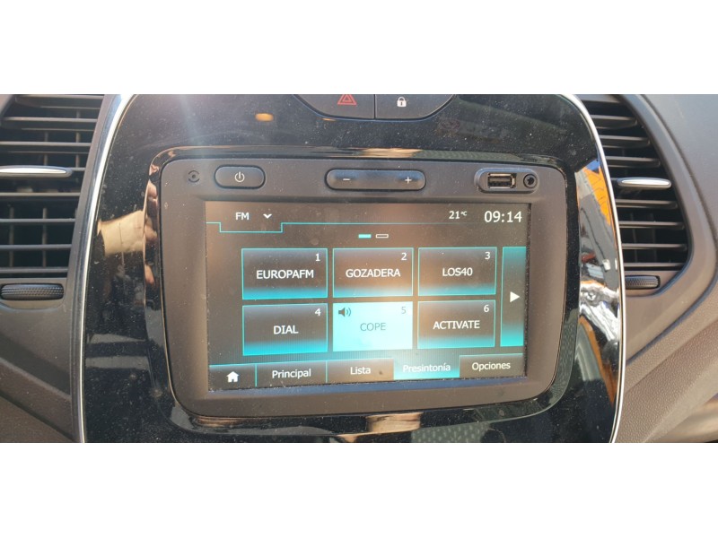 Recambio de pantalla multifuncion para renault captur limited referencia OEM IAM 281153136R  