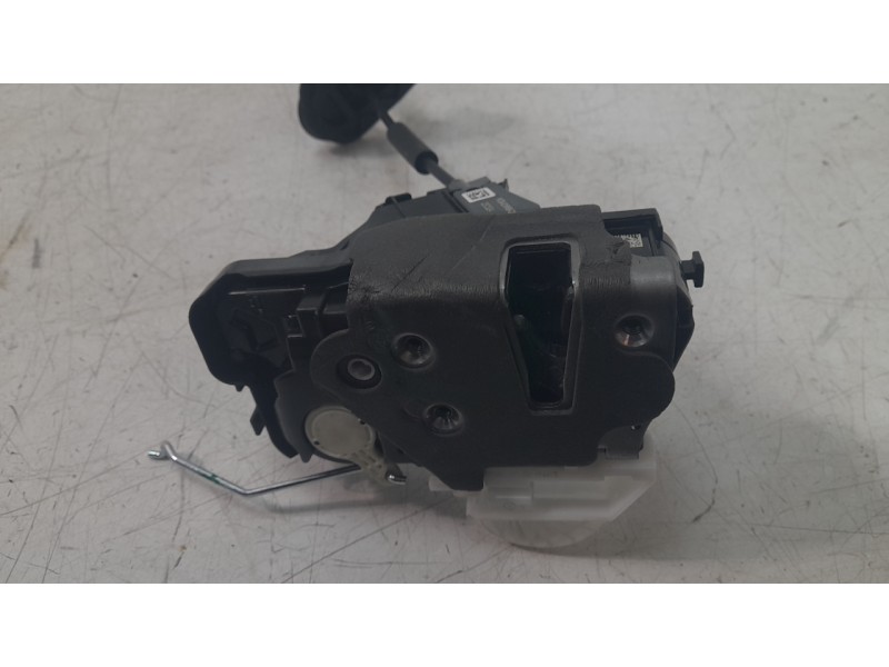 Recambio de cerradura puerta delantera izquierda para ford focus iv (hn) 1.0 ecoboost referencia OEM IAM 2691855  