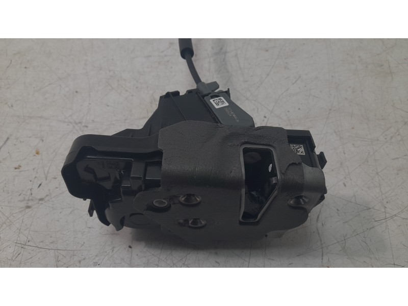 Recambio de cerradura puerta trasera izquierda para ford focus iv (hn) 1.0 ecoboost referencia OEM IAM 2691865  