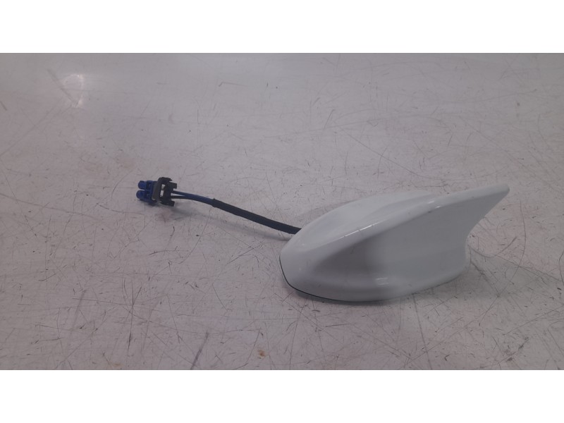 Recambio de antena para ford focus iv (hn) 1.0 ecoboost referencia OEM IAM 2162651  