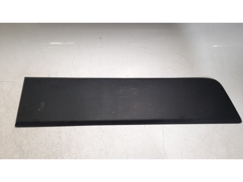 Recambio de moldura para citroën jumper furgon 3.5 l3 h2 bluehdi 14 s&s 6v referencia OEM IAM 1320246070  